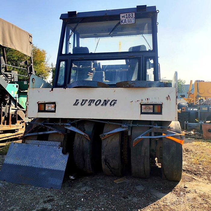 Пневмокаток / Pnevmokatok Lutong LTP2030, 2012, на ходу