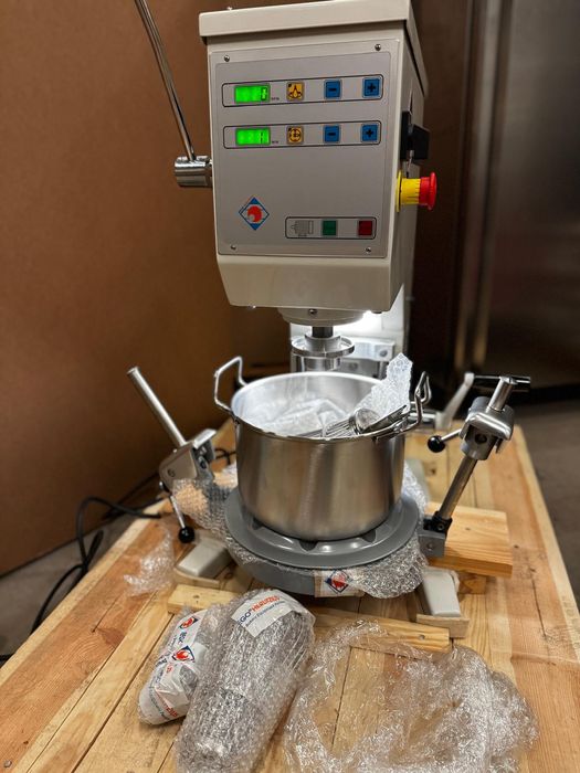 Mixer planetar cofetarie nou REGO