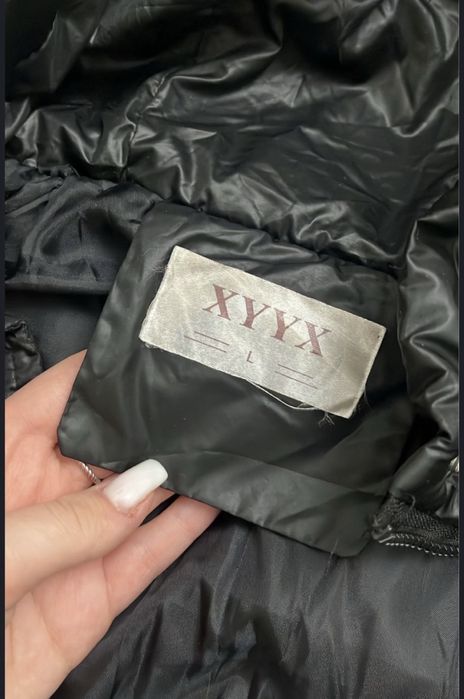 Женские куртки продаю