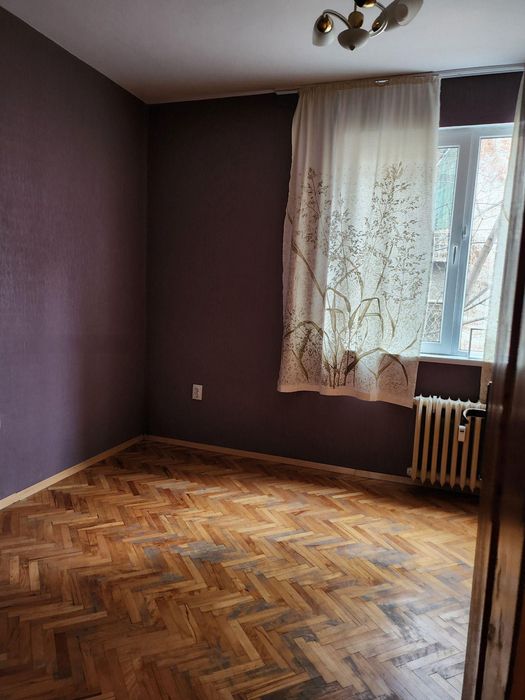 Дава се под наем Тристаен апартамент в София, Център - 75 кв.м за 718.08 € - Снимка #4