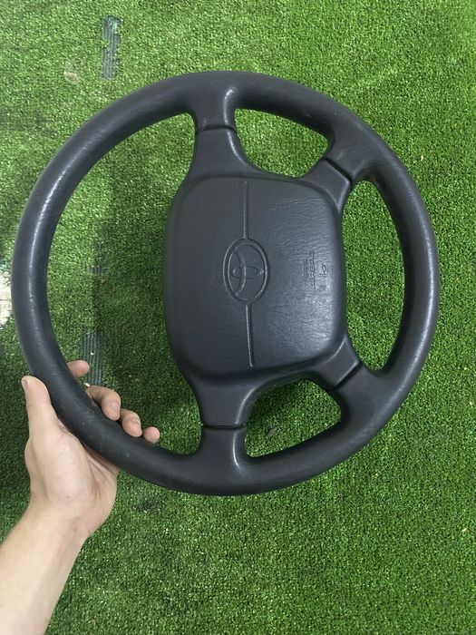 Руль toyota rav4