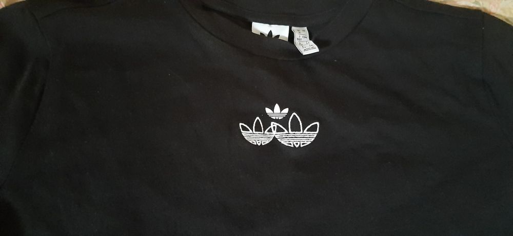 Tricou Adidas S-M ca nou, negru