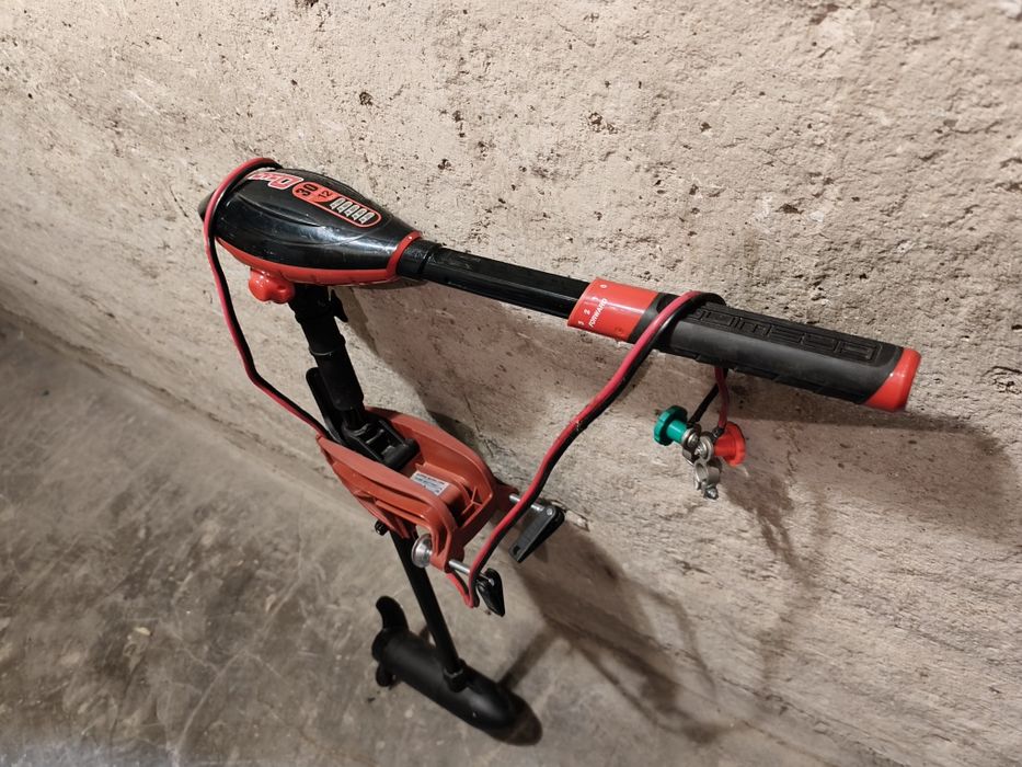 Електрически мотор за лодка