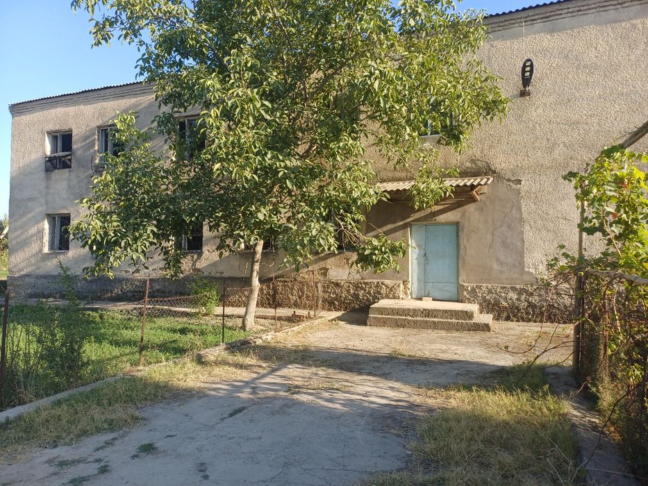 Bino sotiladi 2 qavatli