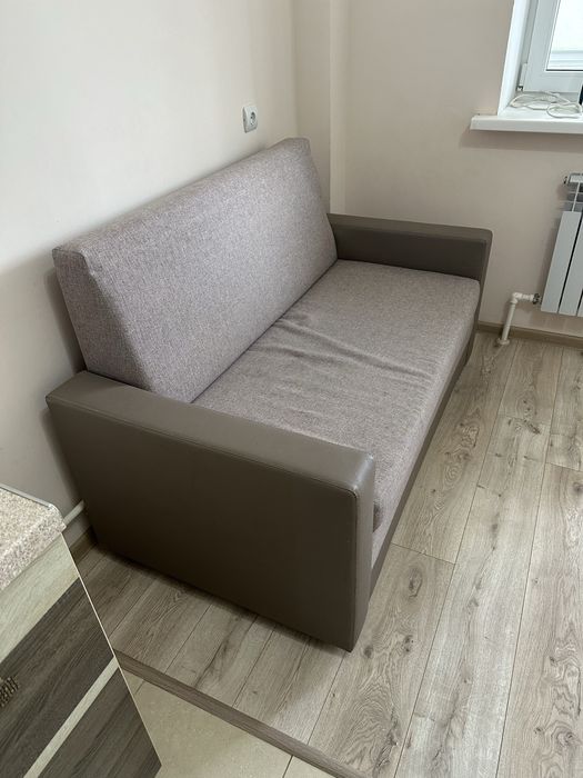 Диван, длиной 1,2 м