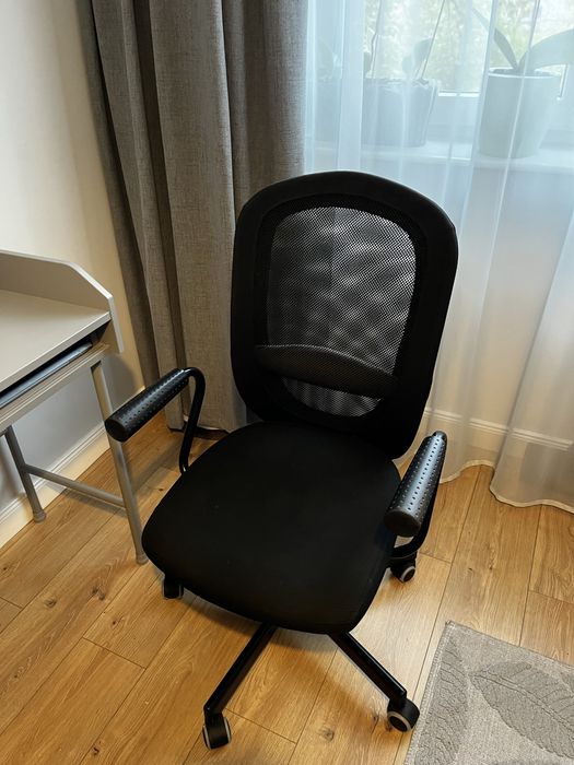 Scaun de birou negru