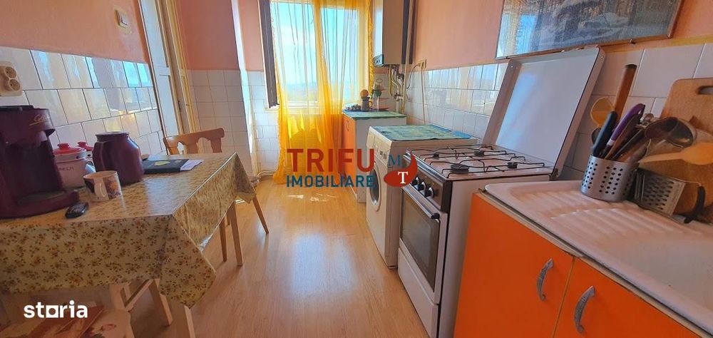Apartament, 3 camere, 2 balcoane inchise, decomandat — fotografia 3