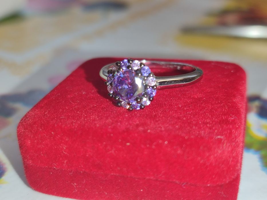 Сребърен пръстен с естествен аметист