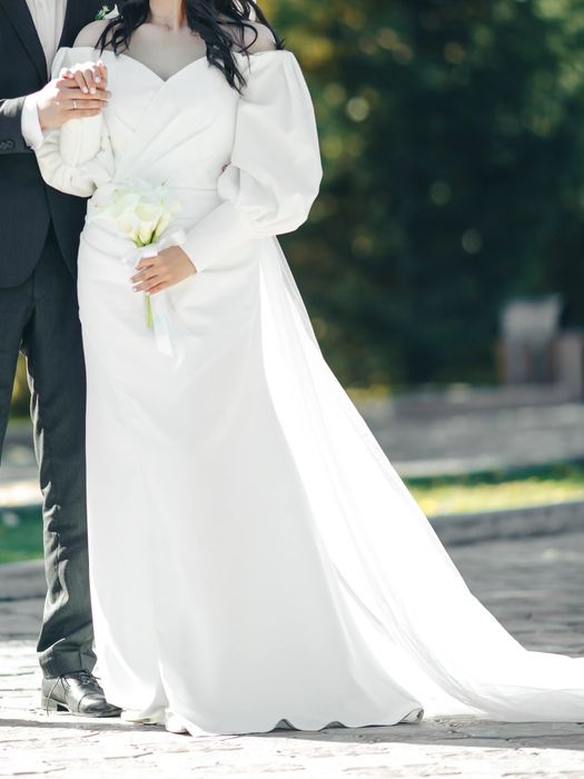 Свадебное минималистичное платье