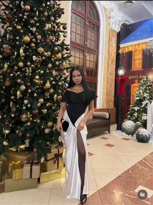 Продам вечерние платья