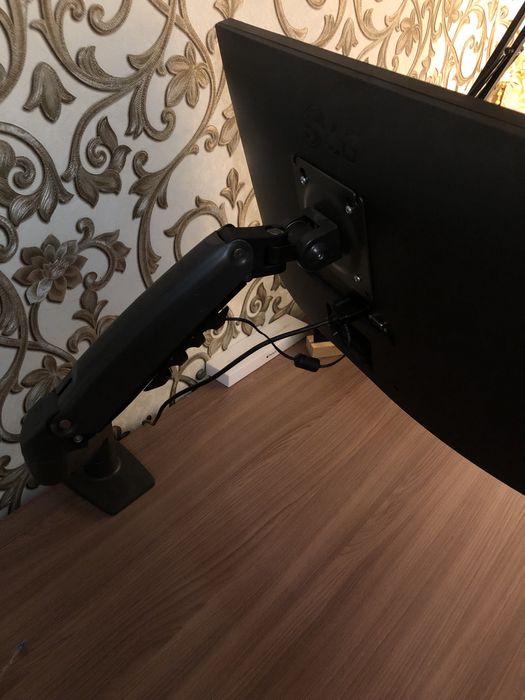 Монитор LG 24mp400 + Кронштейн