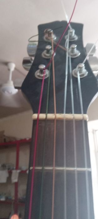 Gitara  sotiladi  bolish narxi
