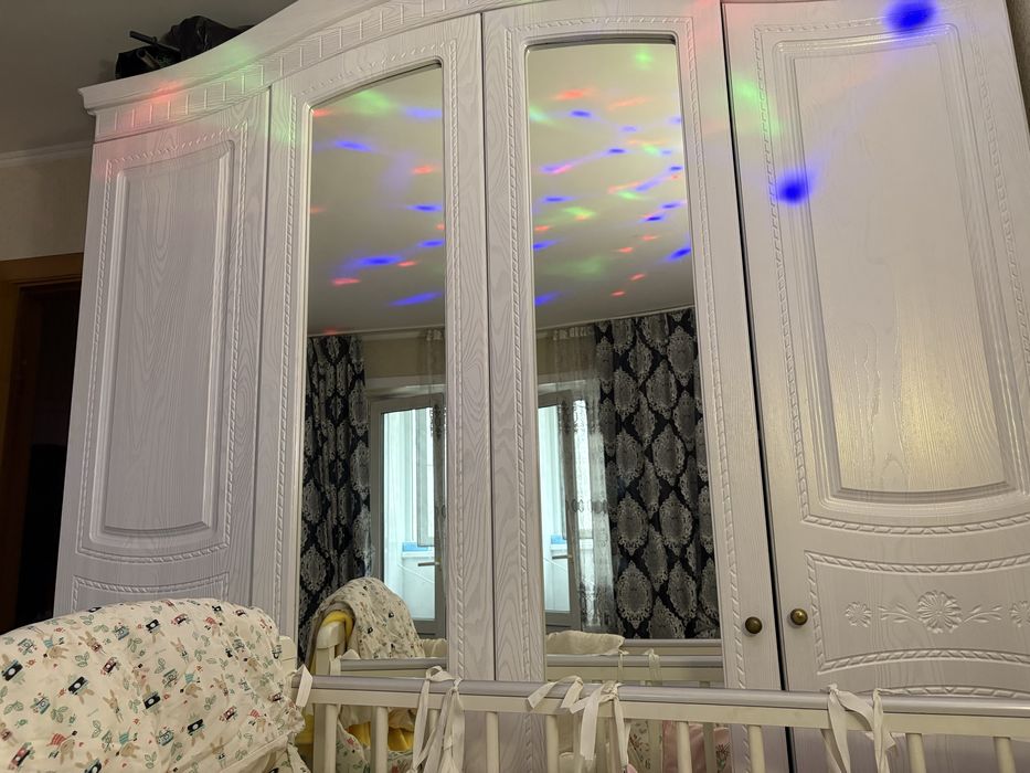 Спальный гарнитур