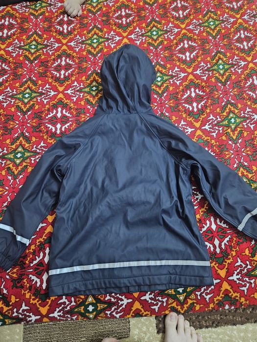 Продам куртка для девочки