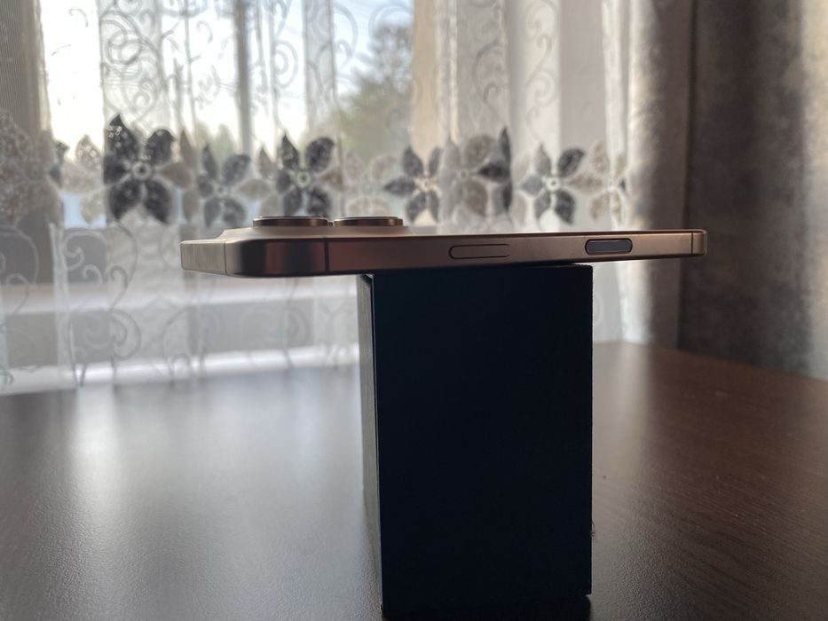 Destinat pentru recarosare Iphone 16 pro !