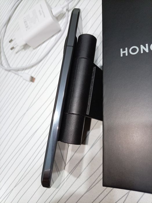 Honor magic 7 в идеальном состоянии