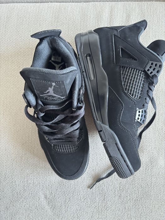 Jordan 4 Black Cat marime 40.5