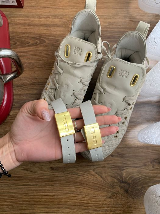 LeBron XVI Limited Edițion