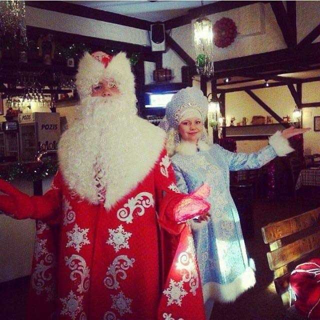 Костюмы  Деда Мороза И Снегурочки аренда