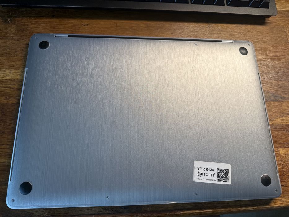 Macbook Pro 16GB RAM / 1 TB SSD / Radeon / Touchbar / Baterie noua