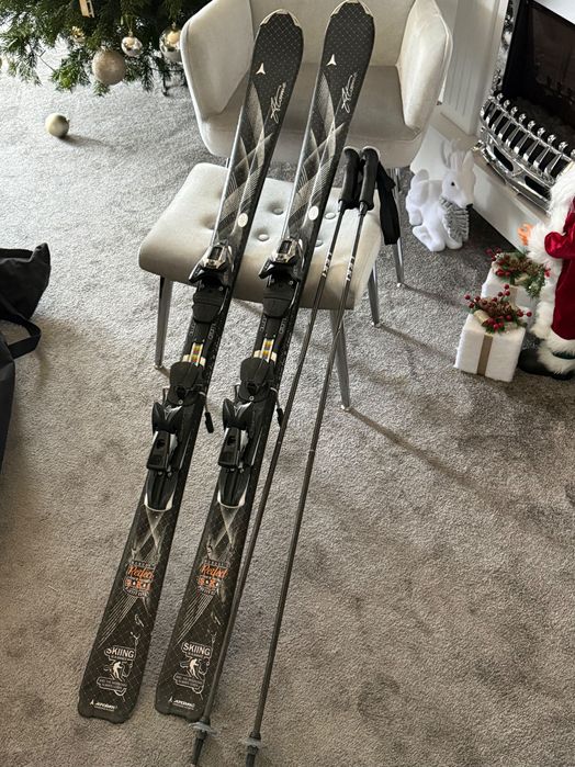 Schiuri Atomic 1,60 cm