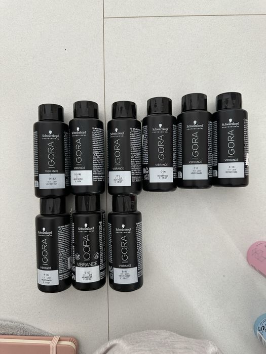 Lot Schwarzkopf Professional - toner, vopsea permanentă, oxidant si pudra 7ton