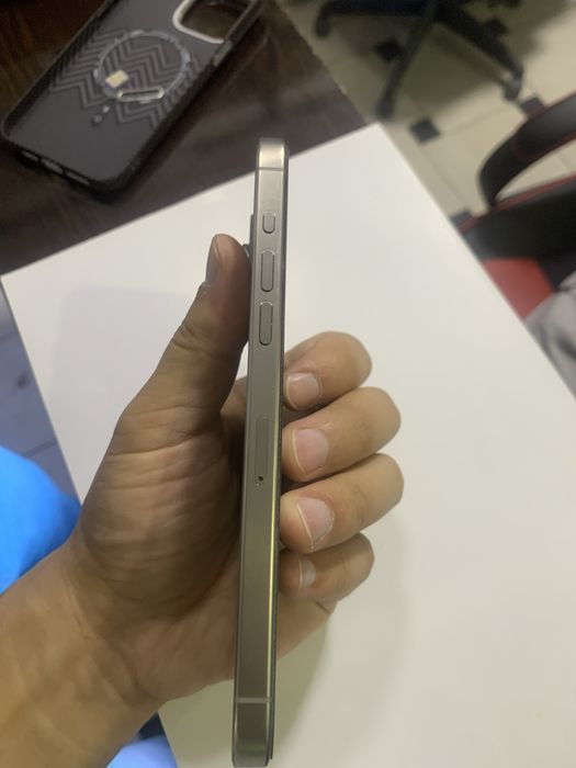 15 pro max 256 natural vna 97% ideal