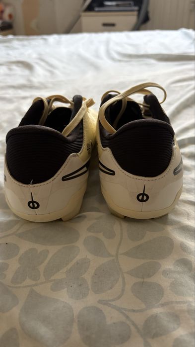 Бутонки Nike Tiempo