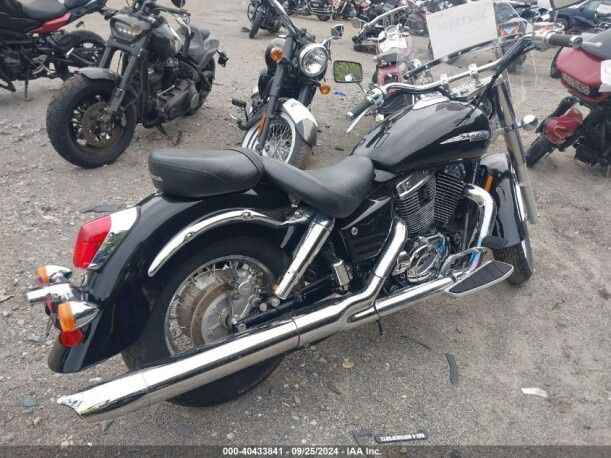 Мотоцикл honda shadou 1998г