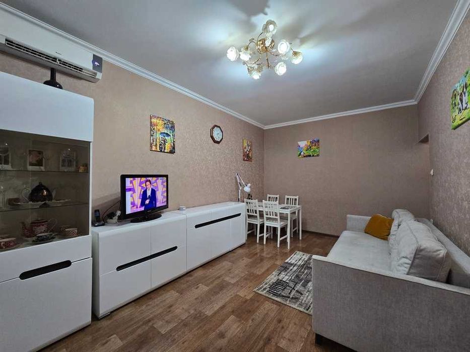 Продам 1ком. квартиру Навои 316