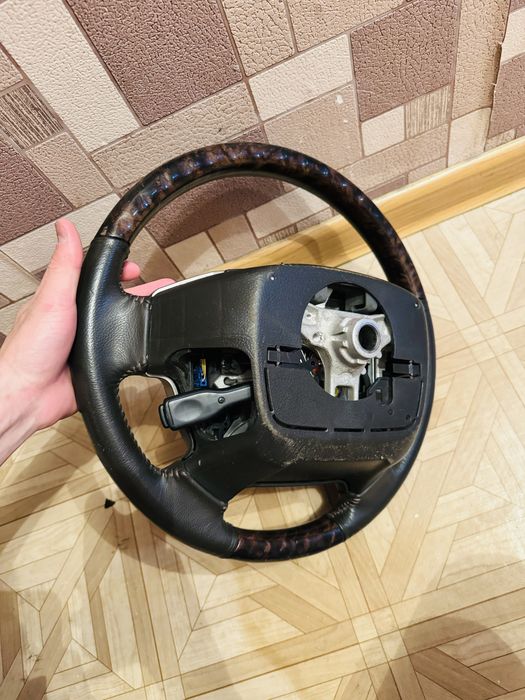 Руль оригинал с ТLC 200 крузак