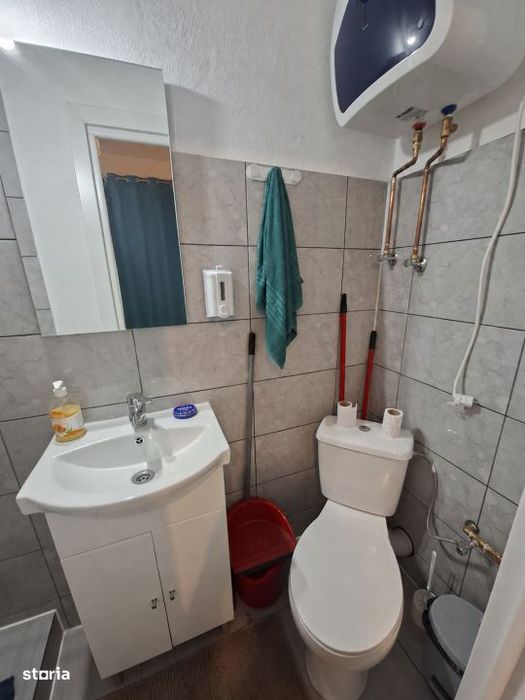 Garsoniera de vanzare, 28.94 mp,  zona Mercur