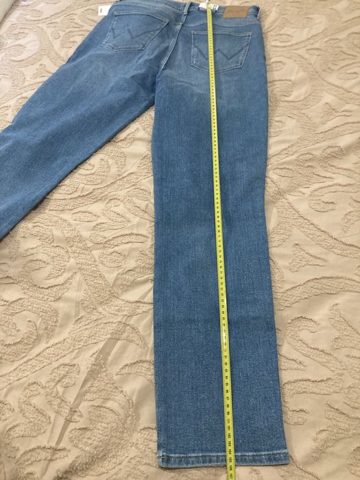 Дънки wrangler body despoke