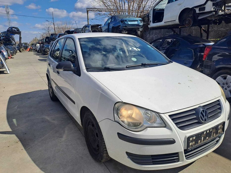 Dezmembrez Volkswagen Polo 1.4 B an 2007 cod motor BUD
