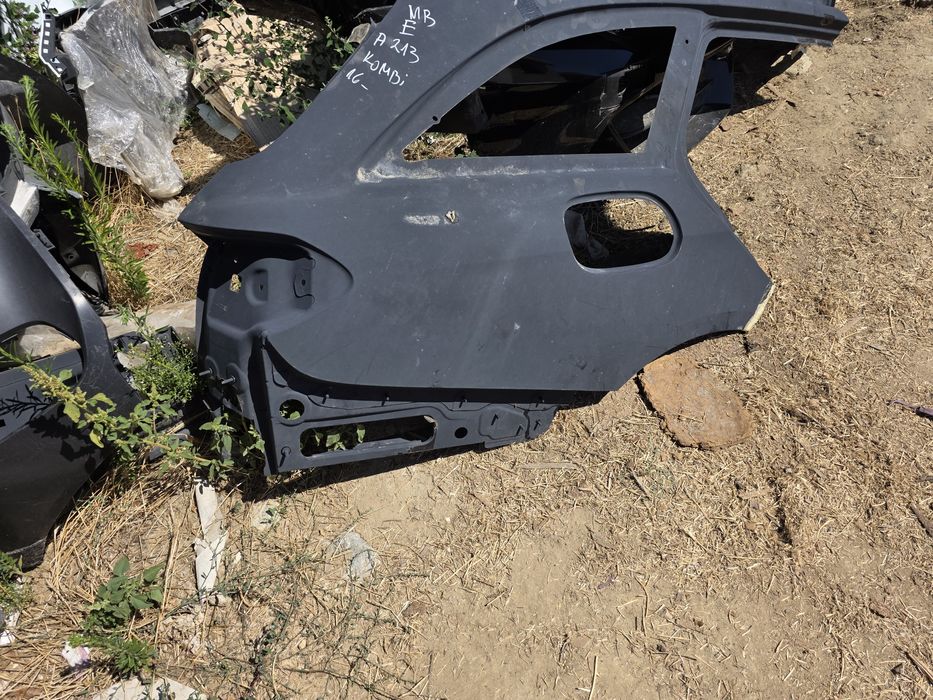 Mercedes Benz E A213 kombi 2020 заден ляв и десен калник панел