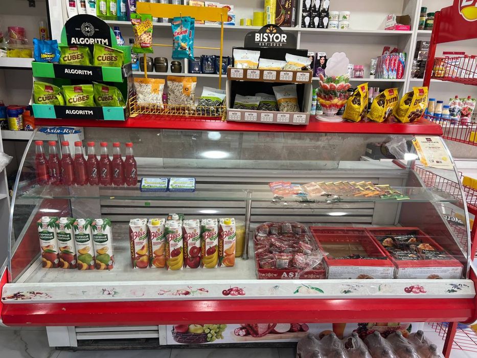 Oziq ovqat do’koni sotiladi