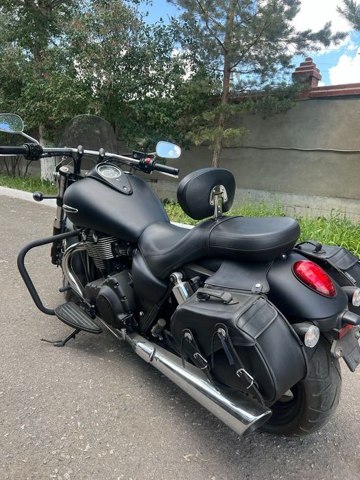Продам мотоцикл Triumph Thunderbird Storm