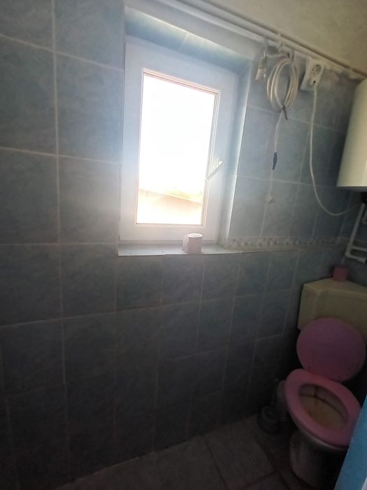 Camera de camin transformata in 2 camere 24 m2