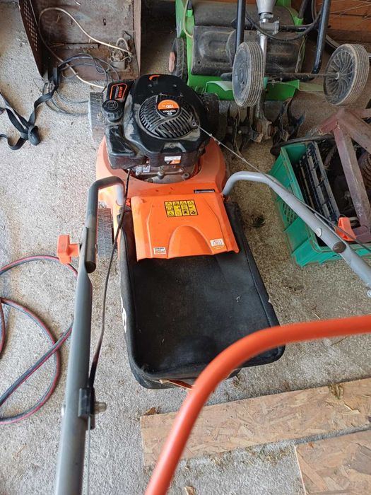 Daeoo бензинова косачка