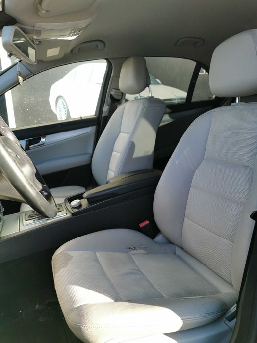 Dezmembrez mercedes c class w204 2.2 euro 5/capota w204/far w204/aripa