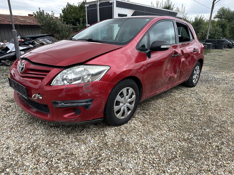 Toyota Auris Тойота Аурис 1.4 d4d 90 кс 2012г На части!