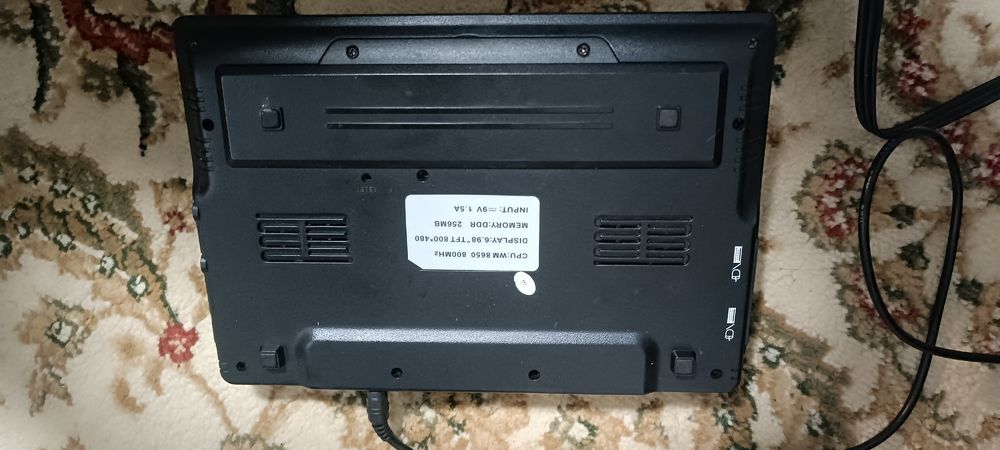 Продам нетбук китайский