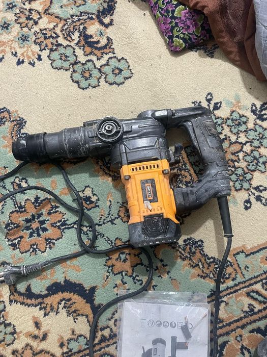 Аппарат для алмазного бурение