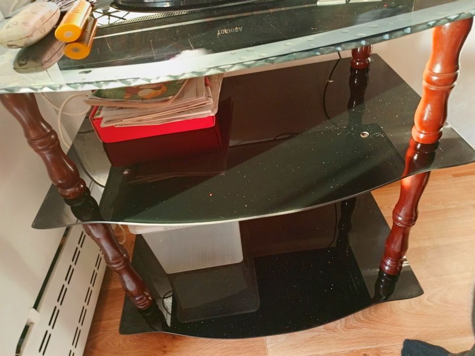 Продам столик тумба, каленое  стекло