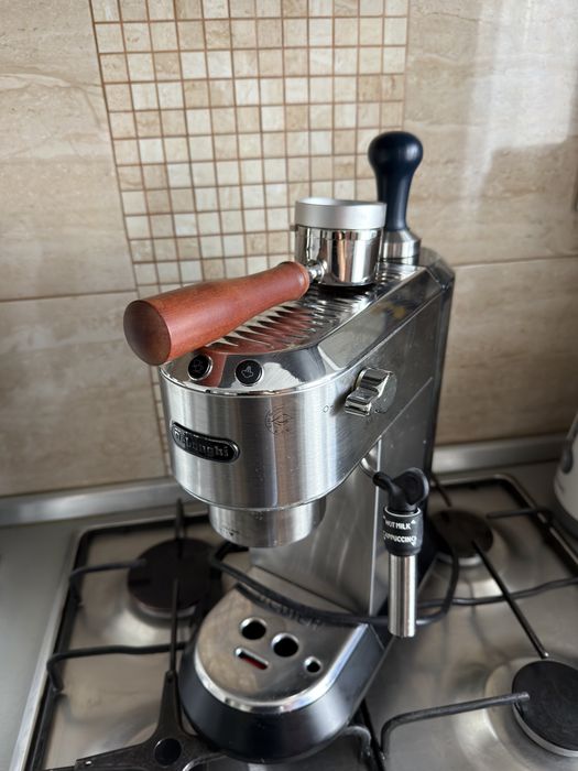 Espressor manual De'Longhi Dedica (Inox) + Portafiltru mâner lemn și accesorii
