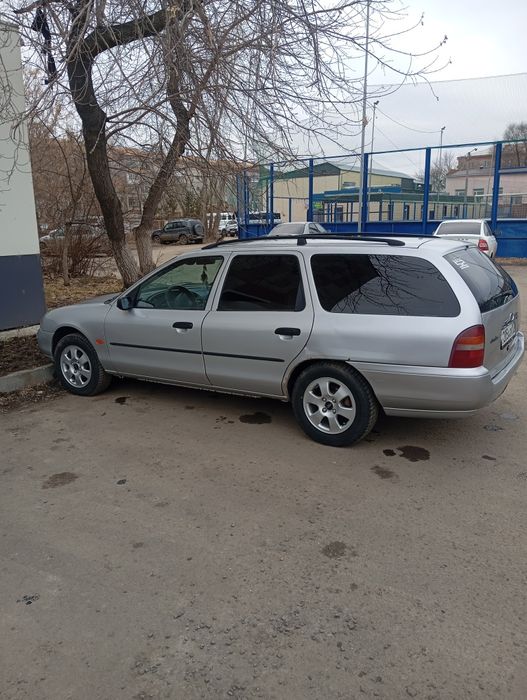 Продам машину форд мондео