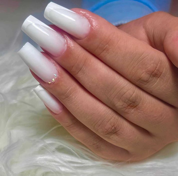 Unghii cu gel și polygel