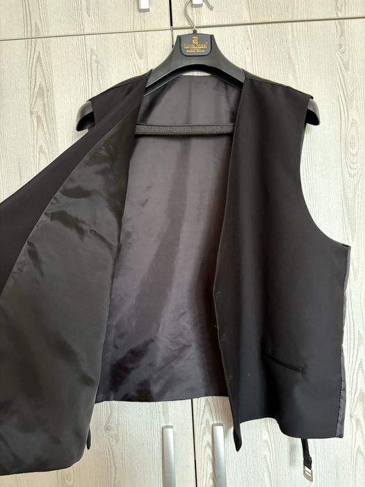 Мъжки официален костюм с обувки, елече и вратовръзка НОВИ!