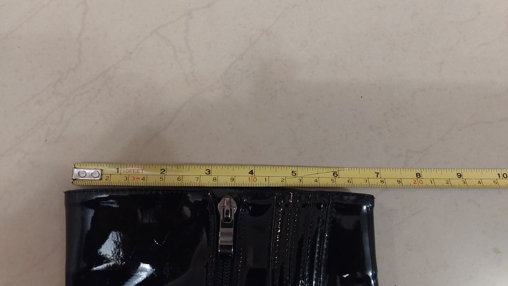 Ботуши равна подметка