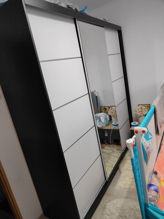 Dulap Dressing 200x215